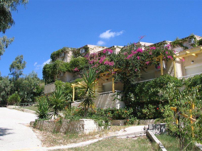 ספרטיה Panas Hotel מראה חיצוני תמונה